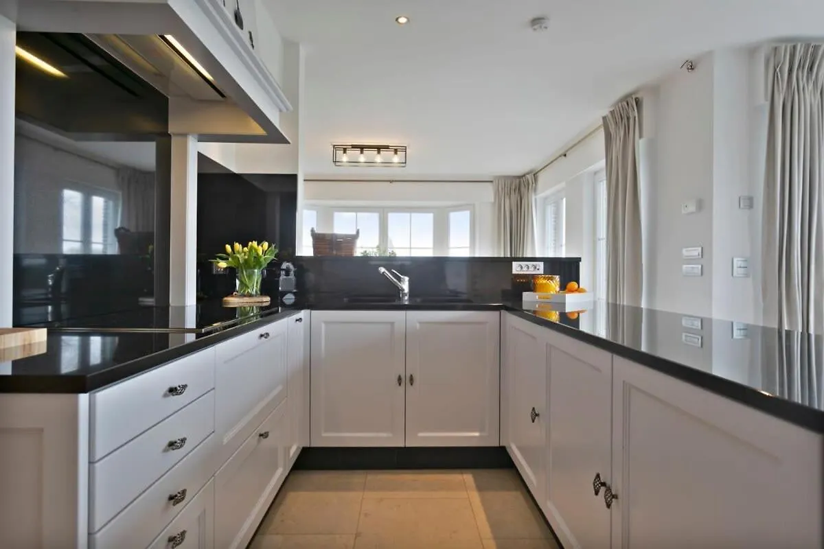 הוילה ברוז' Huswell - Family House With A Beautiful View In Damme וילה