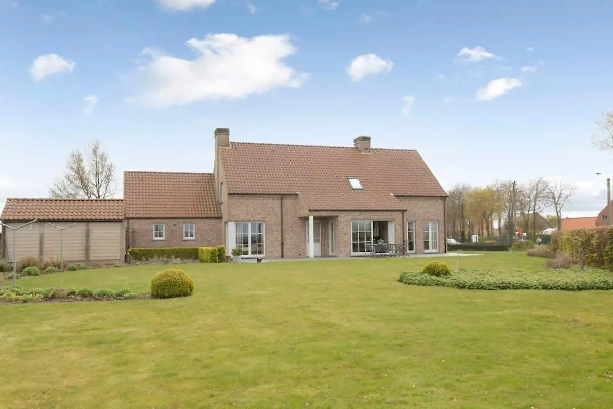 فيلا Huswell - Family House With A Beautiful View In Damme بروج
