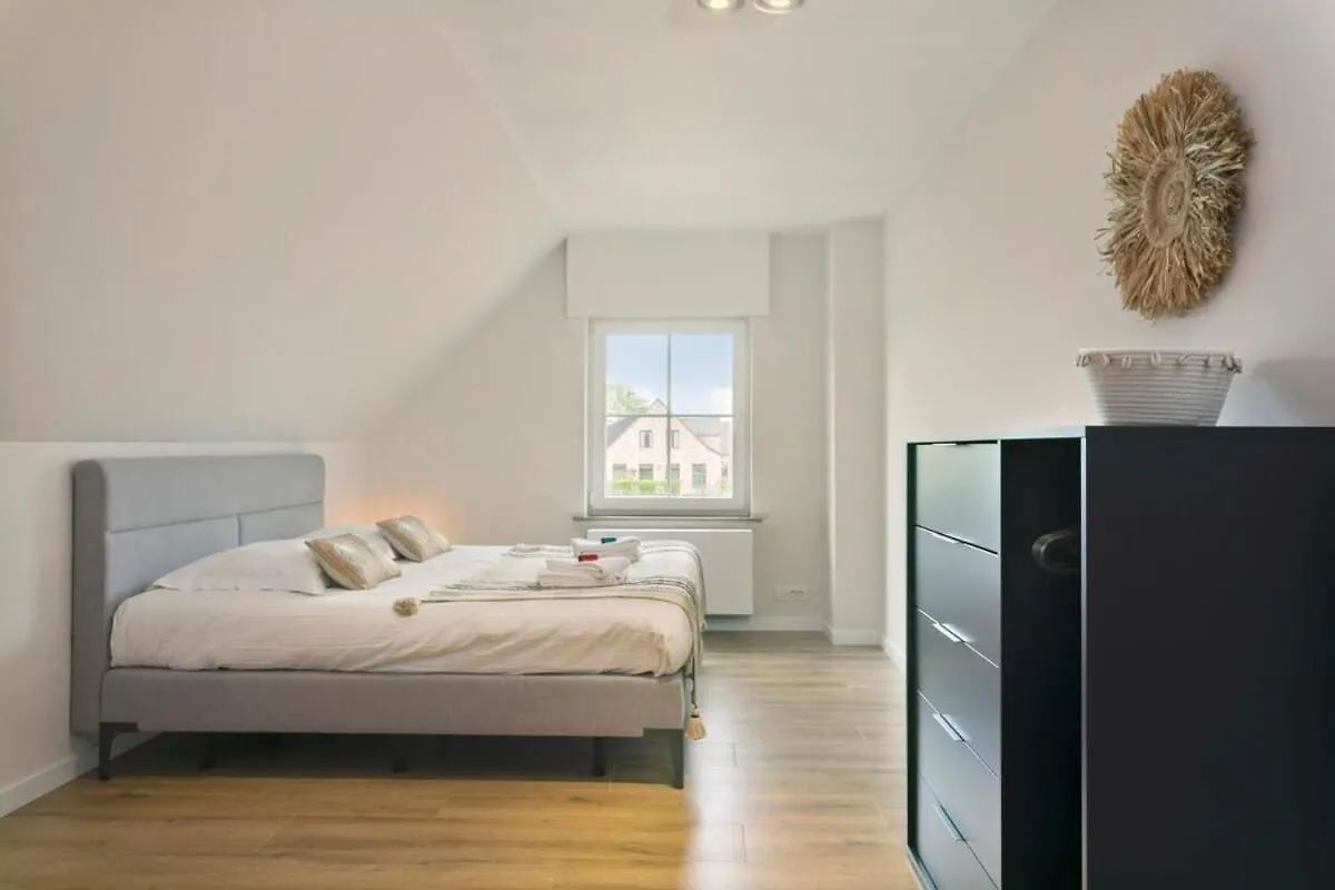 فيلة فيلا Huswell - Family House With A Beautiful View In Damme بروج